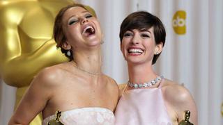 Anne Hathaway apoyó a Jennifer Lawrence por líos con periodista