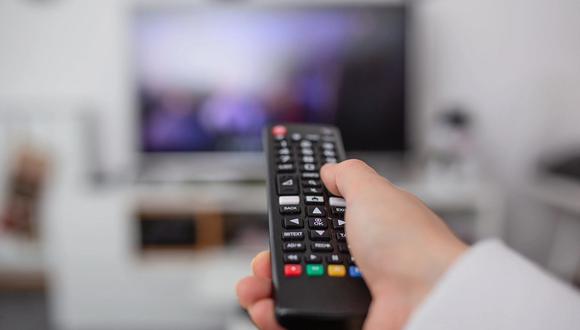 Conoce cuáles son los canales en dejar la plataforma y cuáles llegan a Movistar TV. (Foto: iStock)