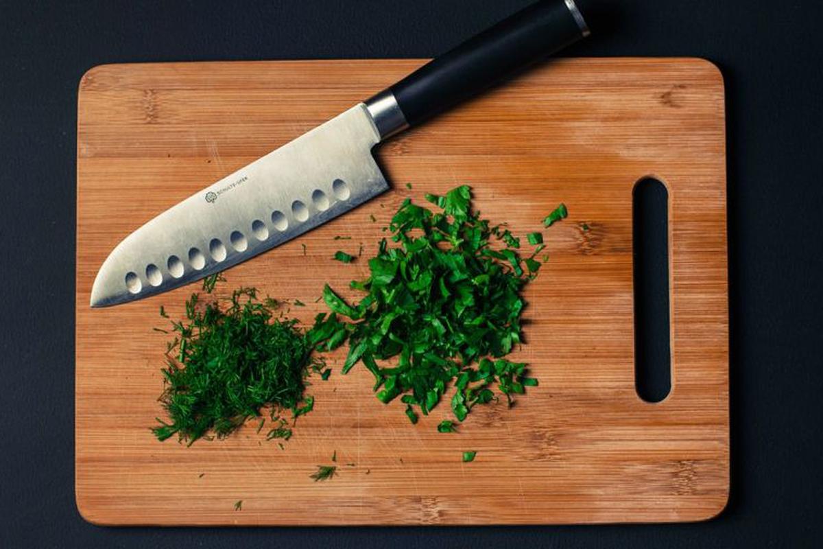 Tabla de cortar utensilio de cocina de madera para picar alimentos