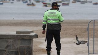 COVID-19: Óscar Ugarte señala que cierre de playas “es exagerado” y “hay menos riesgo que un restaurante”