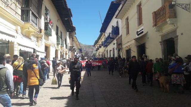 Cusco: maestros iniciaron paro de 48 horas con marcha - 1