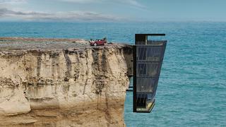 ¿Vivirías en esta casa que cuelga de un risco sobre el mar?