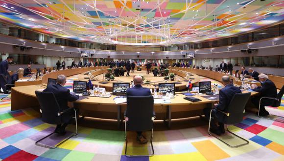 El presidente del Gobierno Pedro Sánchez (i) participa hoy jueves en Bruselas en la 6ª Cumbre de la Unión Europea y los países de la Asociación Oriental. (Foto: EFE/Unión Europea/Dario Pignatelli).