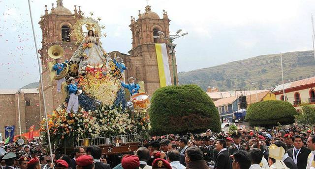 Miles se rinden a los pies de la Virgen de la Candelaria