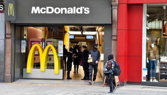 McDonald's dijo que dejará de vender malteadas debido a la falta de suministros para poder producirlas. (Foto: Getty Images)