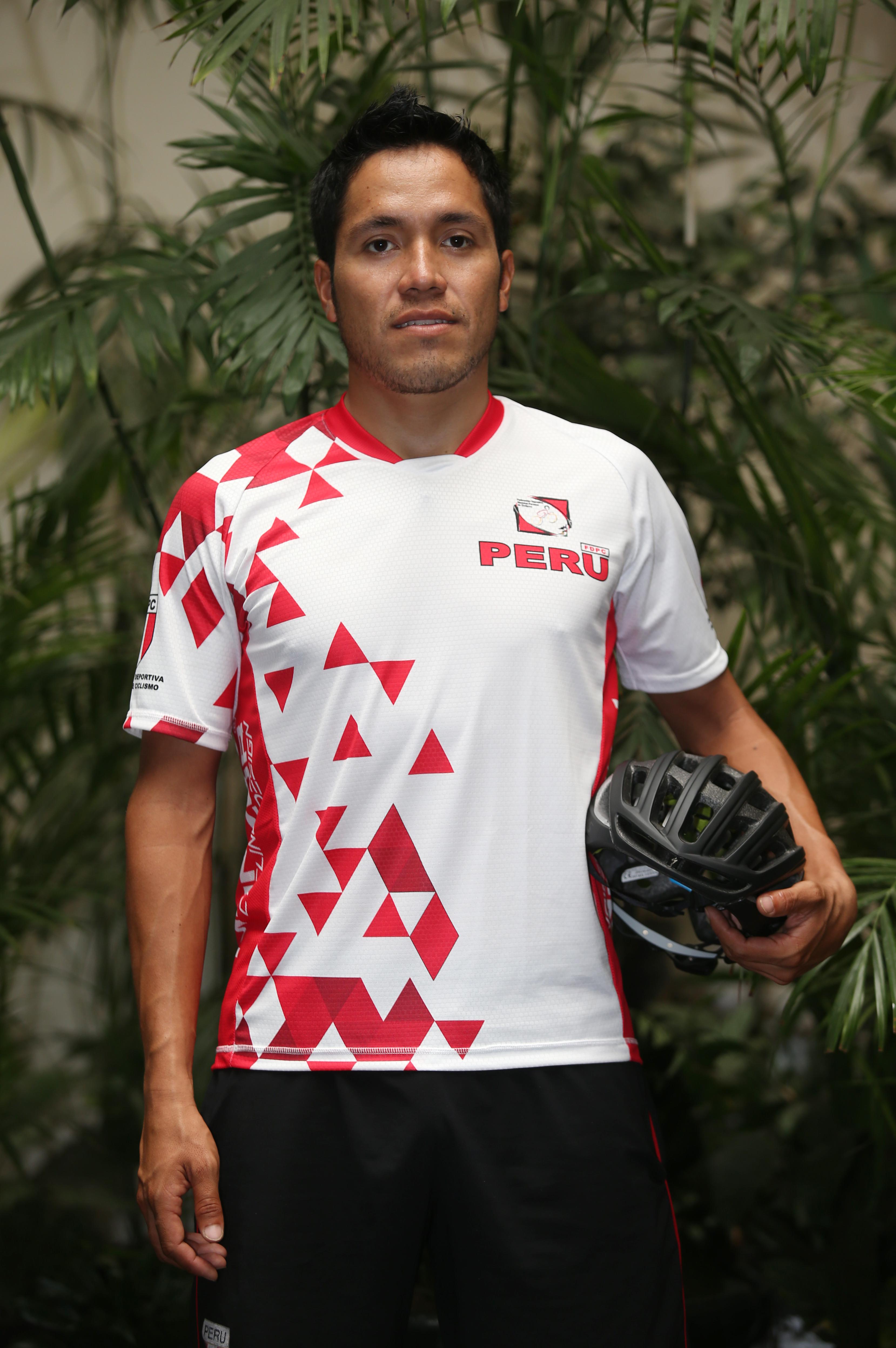 Royner Navarro tiene el cupo en ciclismo. (Foto: Fernando Sangama)