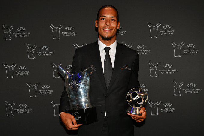 La UEFA eligió al defensor del Liverpool, Virgil van Dijk, como mejor jugador de la temporada 2018-19