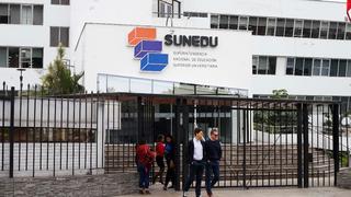 Sunedu modifica reglamento para registro de títulos de universidades con licencia denegada