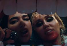 Miley Cyrus y Dua Lipa encienden las redes con el video oficial de su canción “Prisoner” 