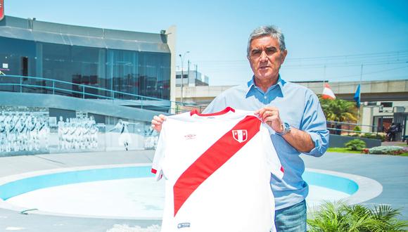 Juan Carlos Oblitas renovó como director deportivo de la FPF durante todo el proceso rumbo al Mundial Qatar 2022. (Foto: GEC)