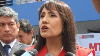 María Jara dijo que fue “un error” que Congreso aprobara ley que formaliza a taxis colectivos porque va contra la salud