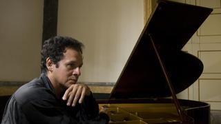 Juan José Chuquisengo: vuelve el más grande pianista peruano