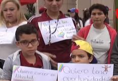 Perú: niños venezolanos contarán con servicios de educación y salud gratuitos
