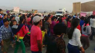 Con bloqueo de vía exigen liberación del ex alcalde de Chao