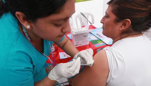 En el centro de salud de Consuelo de Velasco las autoridades de la Diresa Piura harán una demostración de la vacuna que protege a la persona de la gripe o influenza AH1N1. (Foto: Andina)
