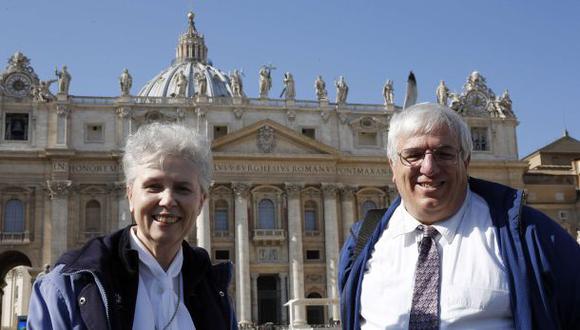 Vaticano recibe a católicos gays, pero el Papa no los menciona