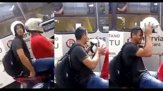 Facebook: distraído pasajero viaja con casco al revés y se vuelve víctima de burlas | VIDEO