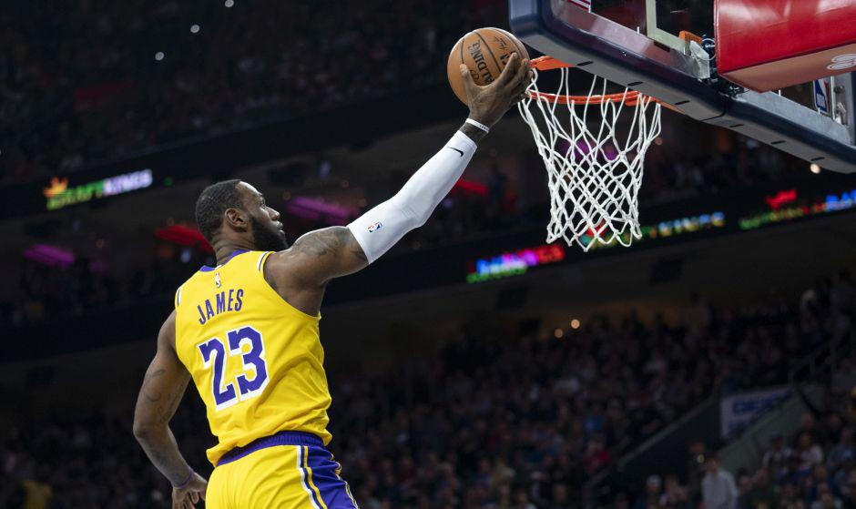 LeBron James buscará alcanzar a Karl Malone (36,928 puntos) para convertirse en el segundo máximo anotador en la historia de la NBA | Foto: AP