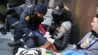Detienen a Greta Thunberg junto a activistas samis tras protestas ambientalistas en Noruega
