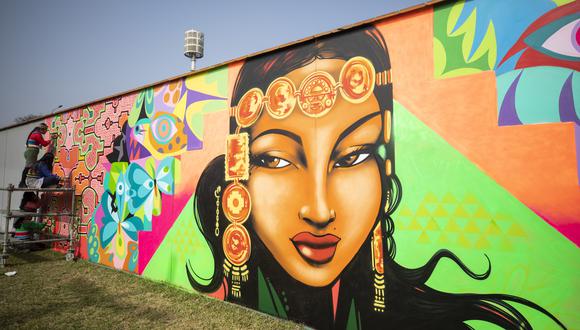 La embajada de Estados Unidos ha convocando a artistas diversos para realizar un mural en honor a Yma Súmac. Podrá ser disfrutado en la cuadra 17 de la transitada avenida La Encalada, en Surco. (Foto: Joel Alonzo)