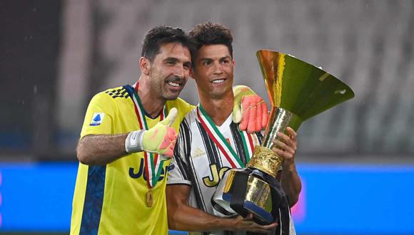 Gianluigi Buffon felicitó a Cristiano Ronaldo por lograr nueva marca (Foto: AFP)