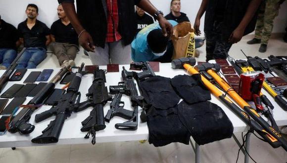 A los detenidos en Haití se les incautaron numerosas armas. (Reuters).