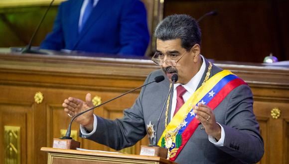 El presidente venezolano, Nicolás Maduro, presenta su rendición de cuentas ante la Asamblea Nacional, de contundente mayoría oficialista, en Caracas, Venezuela, el 15 de enero de 2024. (Foto de Rayner Peña R. / EFE)