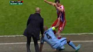 YouTube: Lewandowski y Kompany casi 'atropellan' a Guardiola