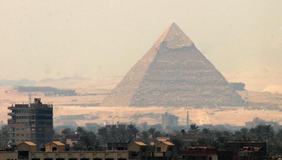 A 15 kilómetros de la pirámide de Giza, se ubica el nuevo descubrimiento. AP