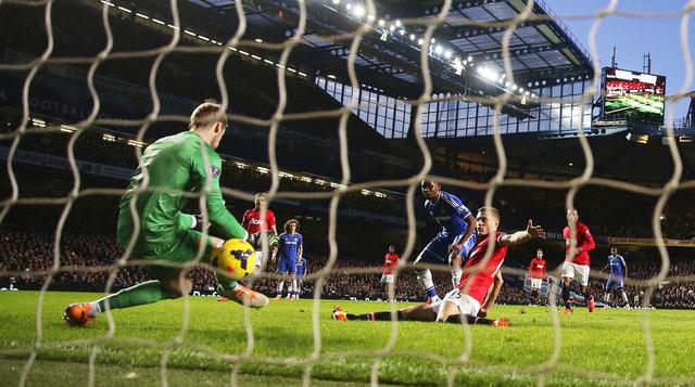 Chelsea sigue al acecho del Arsenal tras derrotar al United - 1