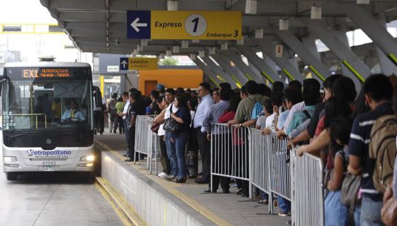 Protransporte rechazó que hayan ocurrido despidos masivos en el Metropolitano y recordó que el sistema es operado por cuatro empresas. (Imagen referencial/Archivo)