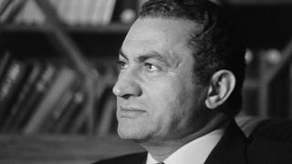 Hosni Mubarak, el “faraón” que quiso morir junto a las pirámides | PERFIL