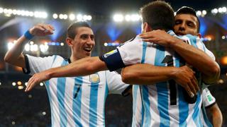 Prensa argentina pide jugar con "cuatro fantásticos" en Brasil
