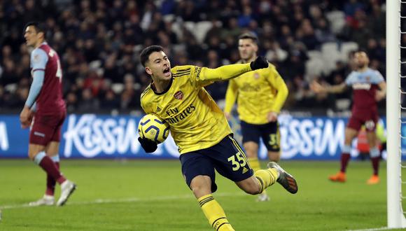 Con su gol del lunes en la victoria 3-1 ante el West Ham, Gabriel Martinelli se convirtió en el jugador más joven del Arsenal en debutar como titular con un tanto. (Foto: AP).