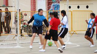 Fiebre mundialista llega al centro juvenil ‘Maranguita’ [FOTOS]