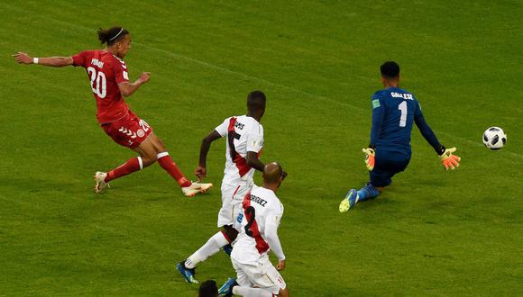 Perú vs. Dinamarca: Poulsen anotó el primer gol de los daneses en el Mundial Rusia 2018. (Foto: AFP)