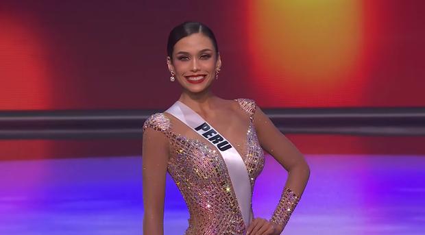 Miss Perú en vestido de gala. (Foto: Captura YouTube). 