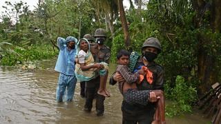 Al menos ocho muertos en la India y Bangladesh por el paso del ciclón Yaas | FOTOS