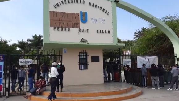 Lambayeque: Estudiantes toman universidad Pedro Ruiz Gallo tras juramentación de nuevo rector interino (Foto: captura de pantalla | RPP)