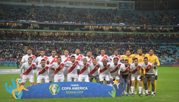 Perú vs. Chile EN VIVO: Guerrero volvió a pedir que todos los jugadores posen en la foto oficial | VIDEO. (Foto: AFP)