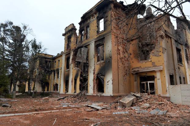 A school destroyed as a result of fighting in the Ukrainian city of Kharkiv, located about 50 km from the Ukraine-Russia border, on February 28, 2022. (Sergey BOBOK/AFP)