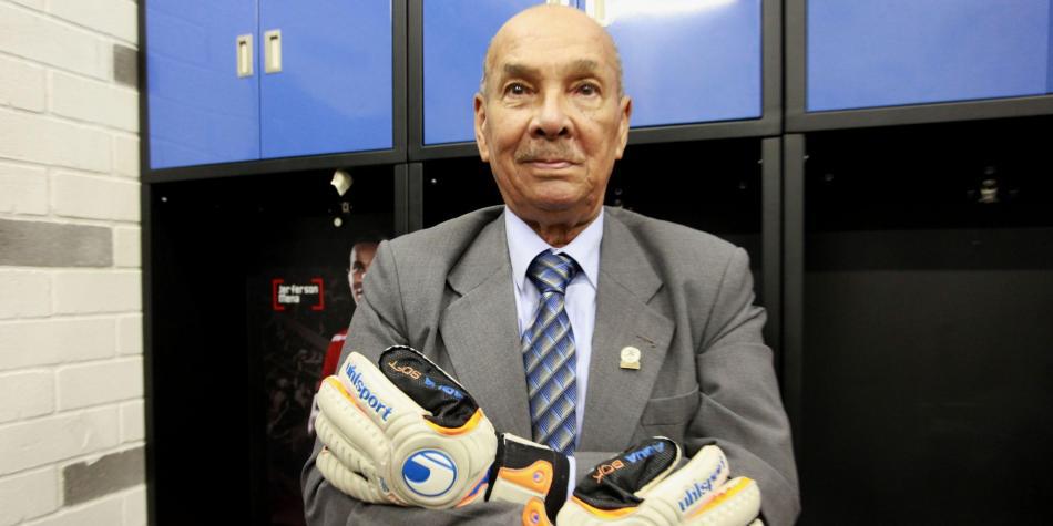 Efraín Sánchez fue el primer futbolista colombiano que actuó en Argentina, con San Lorenzo de Almagro, en 1948. (Foto: Diario "El Tiempo").