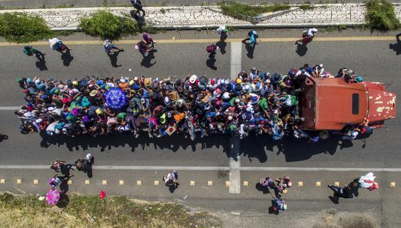 Caravana de migrantes: muere un joven al caer de un tráiler en el trayecto entre Tapachula y Huixtla. (AFP).