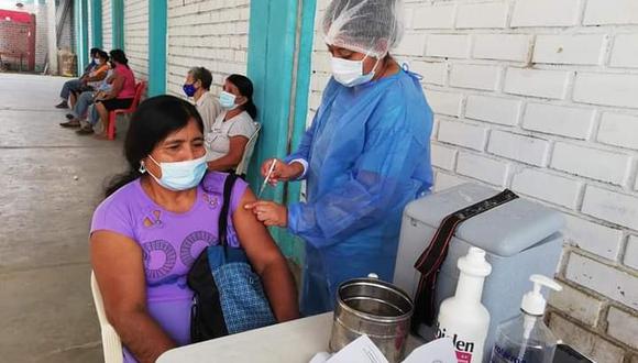 Tres de los fallecidos en las últimas 24 horas eran de Piura. Actualmente en esta región se vacuna a la población a partir de los 26 años. (Foto / Diresa Piura)