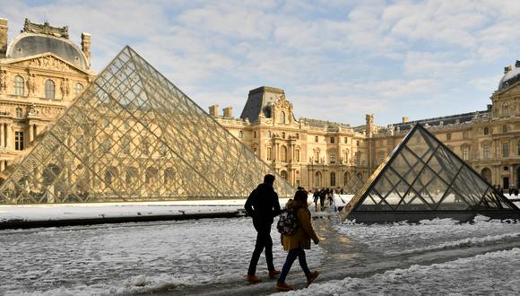 Cierran el Museo Louvre de París debido al coronavirus. (AFP / GERARD JULIEN).