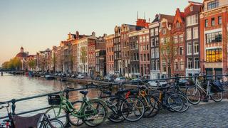 Así es Amsterdam, la ciudad con más bicicletas que autos en las calles