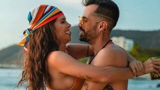 Mike Bahía se arrodilló en medio de un concierto para pedirle matrimonio a Greeicy Rendón | VIDEO