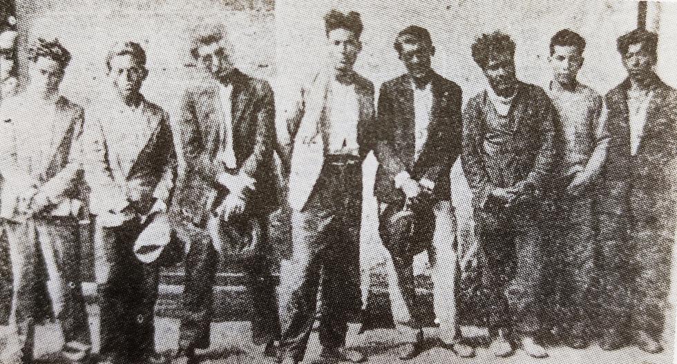Lima, julio de 1931. Grupo de delincuentes detenidos por la famosa Brigada de Asuntos Criminales de la policía de investigaciones. (Foto: GEC Archivo Histórico)