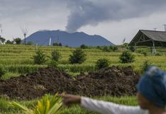 ¿Por qué miles de indonesios no quieren escapar de la erupción de volcán?