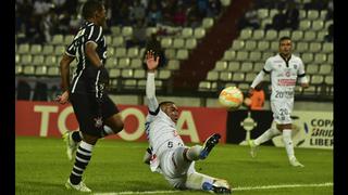 Golazo de Corinthians ante Once Caldas en la Copa Libertadores